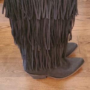 L15 fringe boots size 8